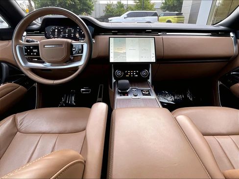 Used 2023 Land Rover Range Rover Autobiography AWD/4WD image 17