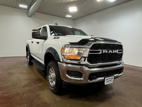 Used 2024 RAM 2500 Tradesman w/ Chrome Appearance Group image 31