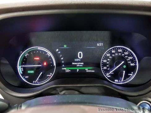 Used 2023 Toyota Sienna Platinum image 21