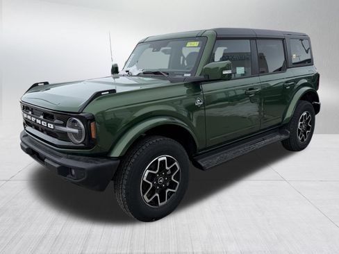 New 2025 Ford Bronco Outer Banks AWD/4WD image 2
