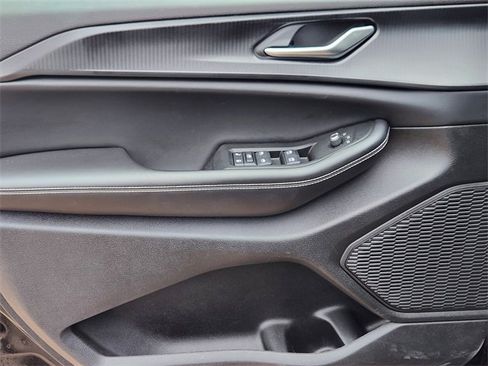 Used 2024 Jeep Grand Cherokee L Laredo image 20