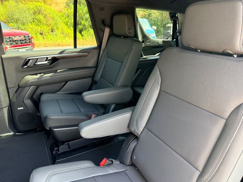 New 2026 Chevrolet Tahoe Z71 w/ Z71 Off-Road Package AWD/4WD image 11