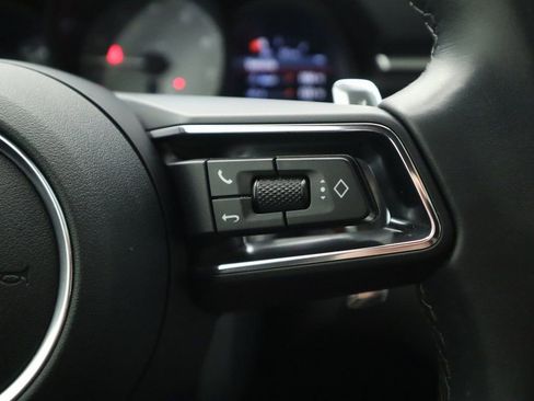 Used 2022 Porsche Macan S image 12