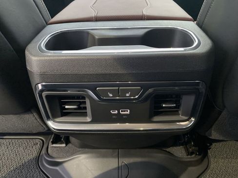 Used 2024 GMC Sierra 1500 Denali Ultimate AWD/4WD image 39