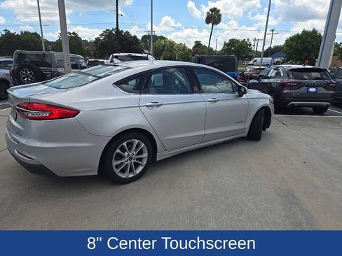 Used 2019 Ford Fusion SE FWD image 5