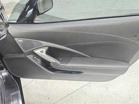 Used 2017 Chevrolet Corvette Stingray Coupe w/ Battery Protection Package image 33