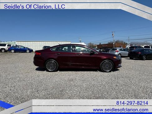 Used 2017 Ford Fusion SE w/ Fusion SE Technology Package image 4
