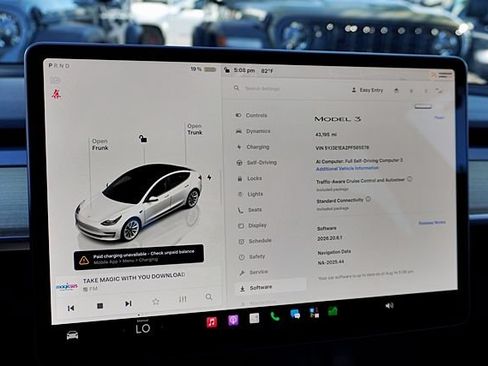 Used 2023 Tesla Model 3 Standard Range RWD image 33