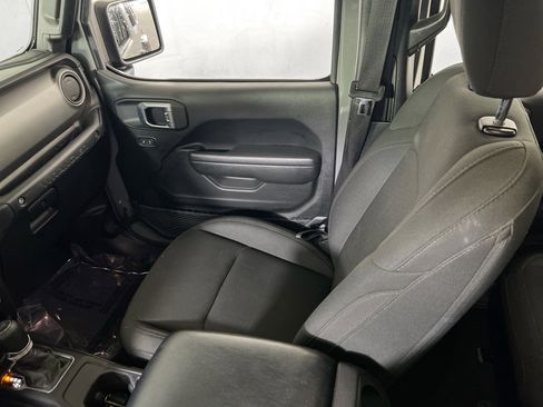 Used 2022 Jeep Wrangler Unlimited Sport image 21