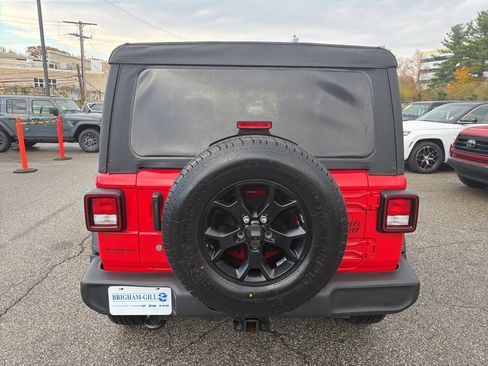 Used 2021 Jeep Wrangler Sport image 15