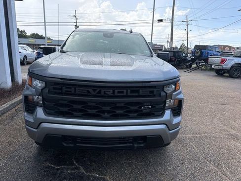 Used 2024 Chevrolet Silverado 1500 Custom w/ Rally Edition RWD image 2