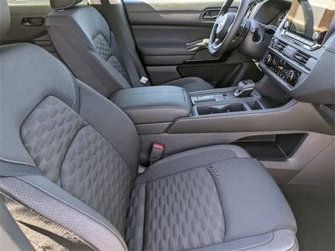 New 2024 Nissan Pathfinder S FWD image 13