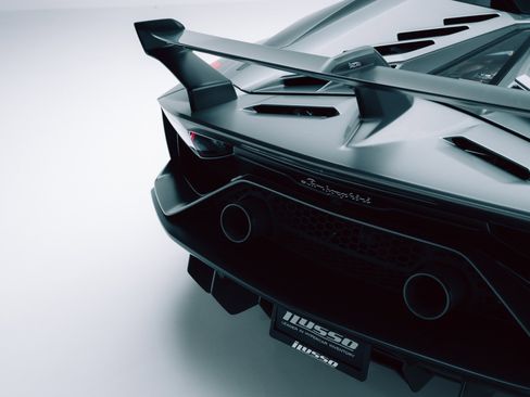 Used 2020 Lamborghini Aventador SVJ image 38