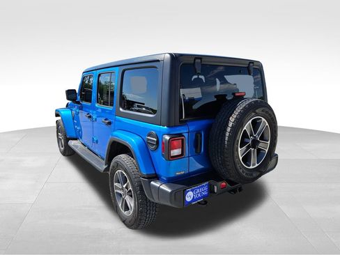 Used 2023 Jeep Wrangler Unlimited Sahara w/ Cold Weather Group AWD/4WD image 9