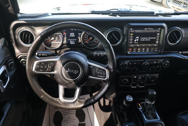 Used 2019 Jeep Wrangler Unlimited Sahara w/ Dual Top Group AWD/4WD image 10