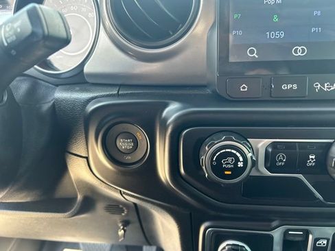 Used 2020 Jeep Gladiator Sport w/ Quick Order Package 24S AWD/4WD image 25