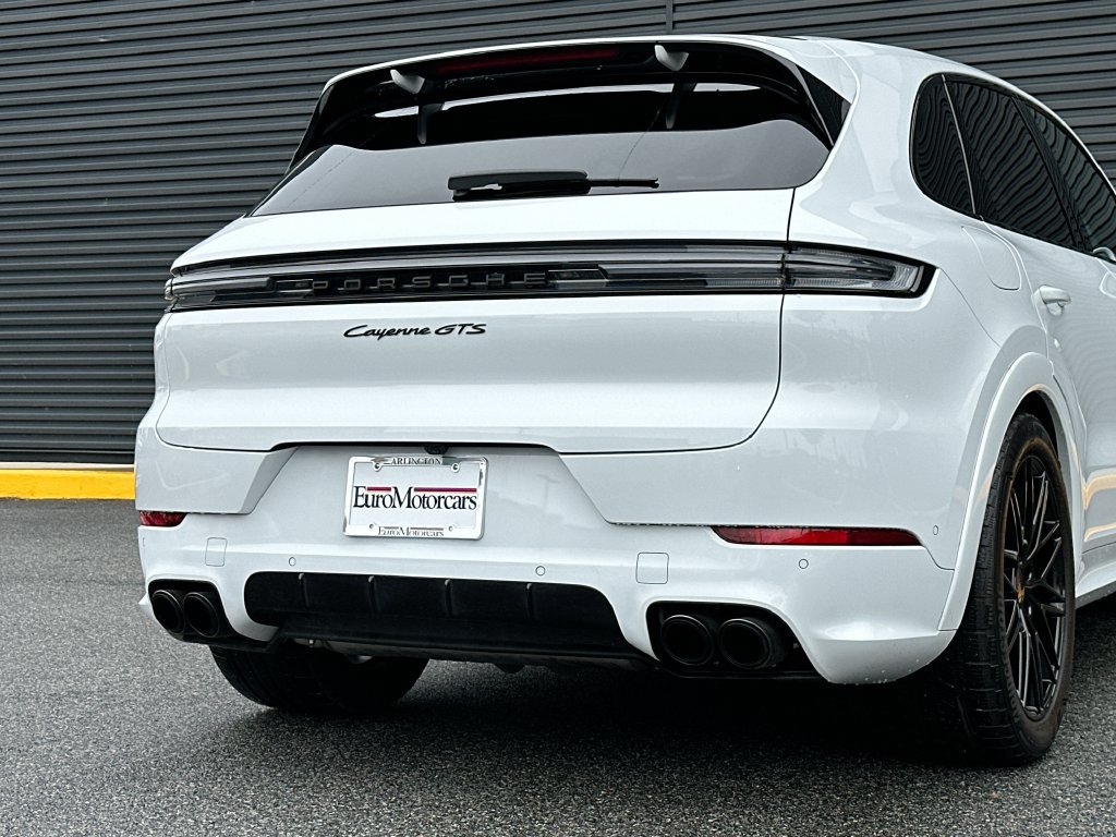 Certified 2025 Porsche Cayenne GTS AWD/4WD image 35
