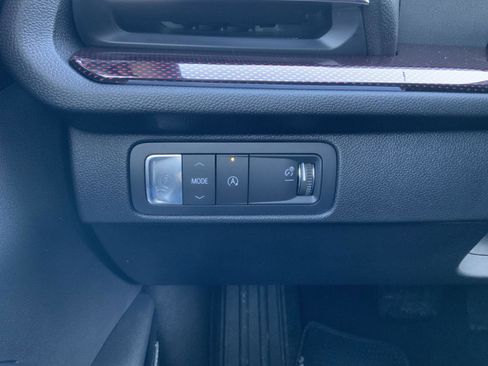 New 2026 Chevrolet Traverse RS w/ LPO, Floor Liner Package image 38