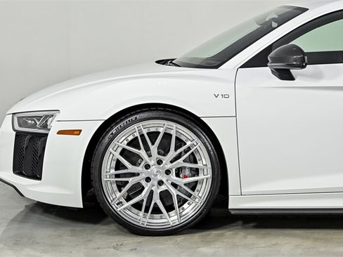 Used 2017 Audi R8 V10 plus AWD/4WD image 10