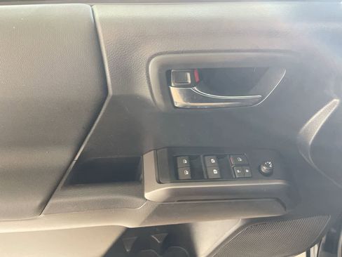 Used 2023 Toyota Tacoma TRD Off-Road w/ Black Out Package (TMS) image 13