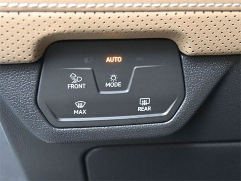 New 2026 Volkswagen Atlas Cross Sport SE image 21