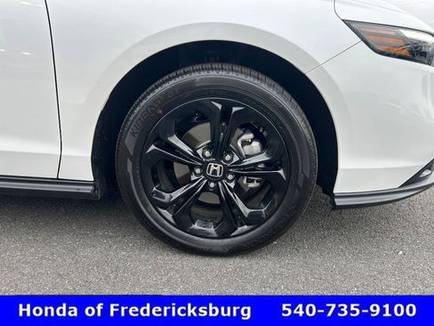 Used 2025 Honda Accord SE image 13