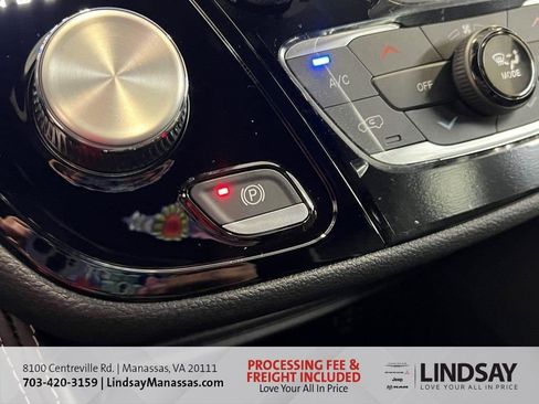 New 2026 Chrysler Pacifica Limited w/ S Appearance Package AWD/4WD image 47