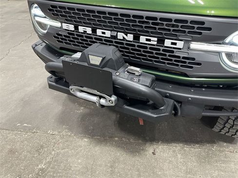 Used 2022 Ford Bronco Badlands image 35