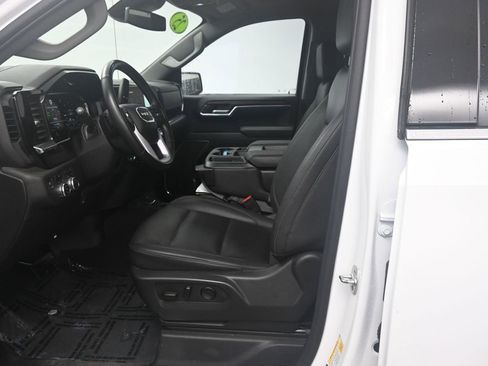 Used 2025 GMC Sierra 1500 SLT image 30