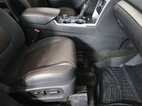 Used 2015 Ford Explorer Sport image 27