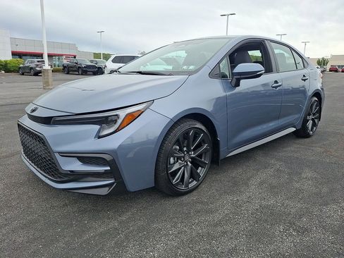 New 2026 Toyota Corolla SE FWD image 3