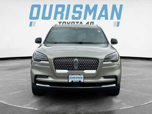 Used 2023 Lincoln Aviator Reserve w/ Equipment Group 201A image 2
