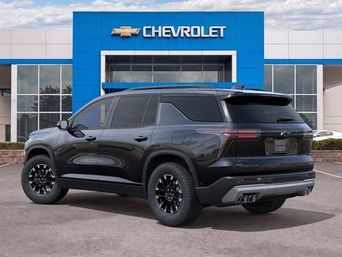 New 2026 Chevrolet Traverse Z71 w/ Enhanced Driving Package AWD/4WD image 3