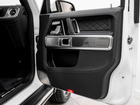 Used 2026 Mercedes-Benz G 63 AMG 4MATIC image 38