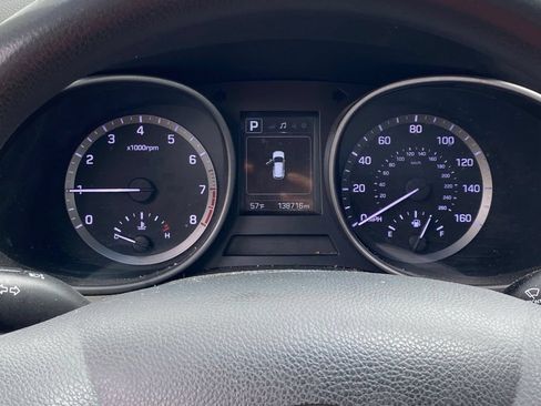 Used 2017 Hyundai Santa Fe Sport AWD/4WD image 11
