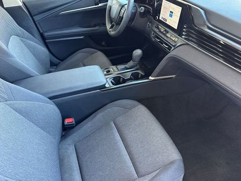 Used 2025 Toyota Camry LE FWD image 23