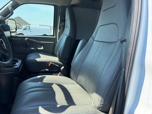 Used 2025 Chevrolet Express 2500 Extended w/ Driver Convenience Package RWD image 14