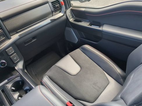 Used 2025 Ford F150 Raptor AWD/4WD image 16