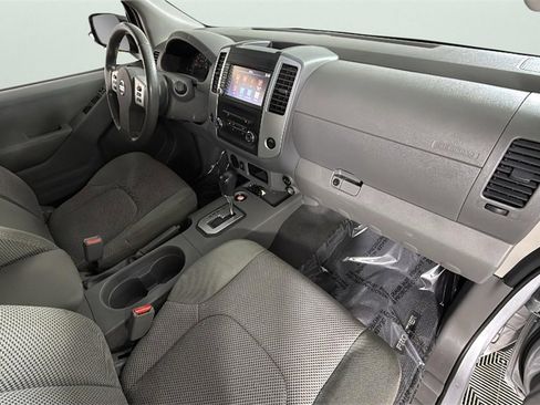Used 2020 Nissan Frontier SV image 26