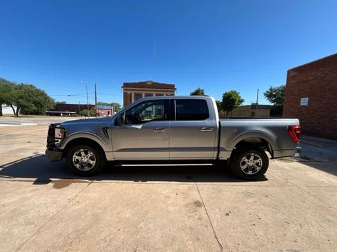Used 2023 Ford F150 XLT w/ Equipment Group 301A Mid RWD image 4