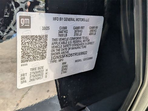 New 2026 Chevrolet Suburban Premier image 27