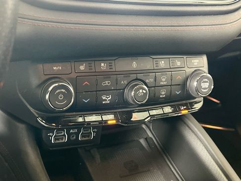 Used 2022 Dodge Durango R/T image 16