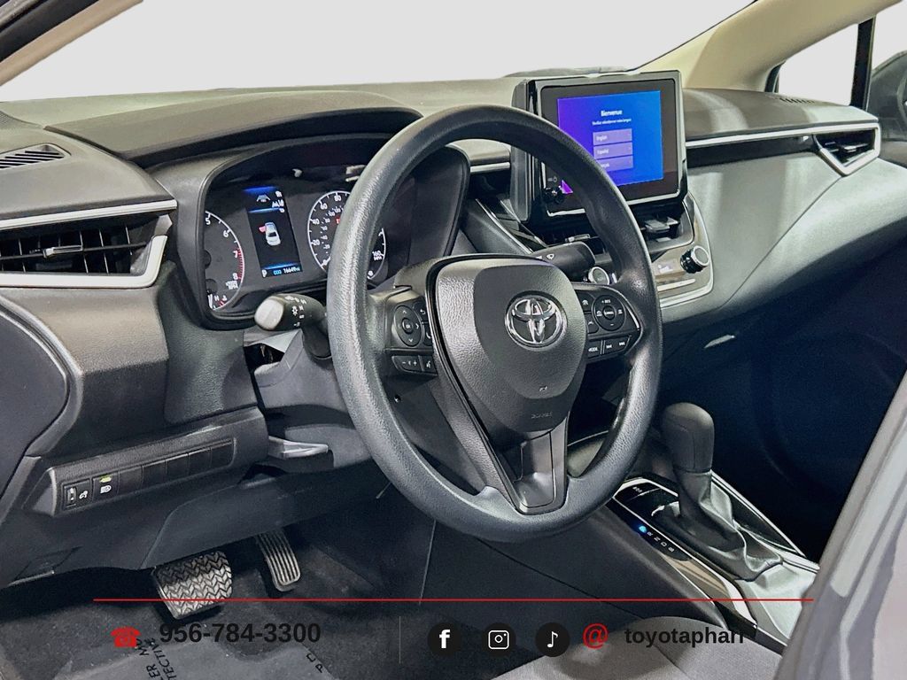 Used 2025 Toyota Corolla LE FWD image 8