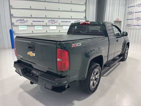 Used 2015 Chevrolet Colorado Z71 AWD/4WD image 8