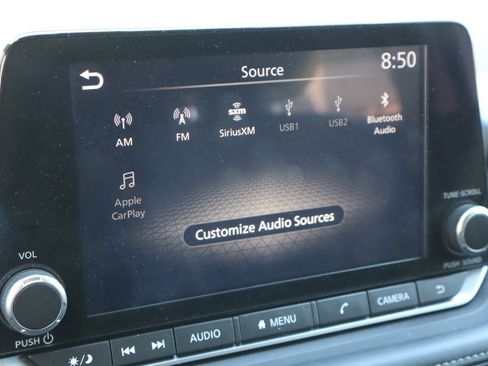 Used 2023 Nissan Rogue SV w/ SV Premium B Package FWD image 9