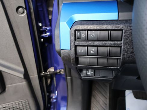 Used 2025 Toyota Tacoma TRD Off-Road image 37