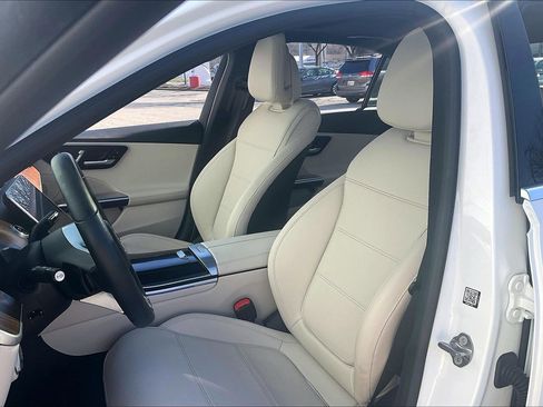 Used 2023 Mercedes-Benz C 300 4MATIC Sedan w/ Exclusive Trim Package image 30