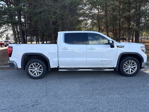 Used 2019 GMC Sierra 1500 SLE w/ Max Trailering Package image 10