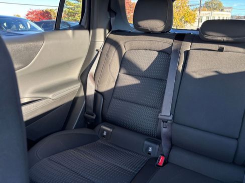 Used 2025 Chevrolet Equinox LT image 38