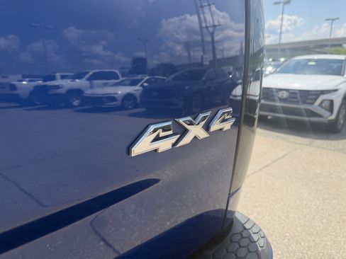 Used 2014 RAM 1500 Express AWD/4WD image 9
